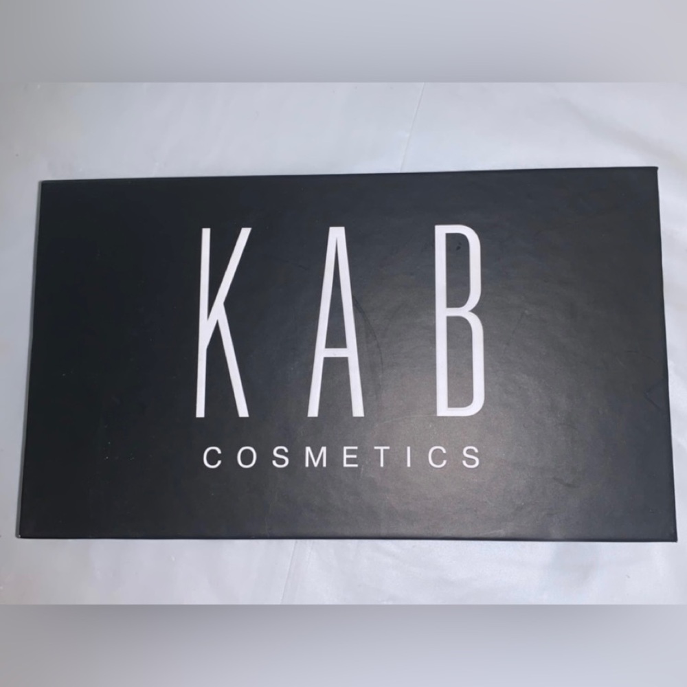 KAB Cosmetics Eyeshadow pallet